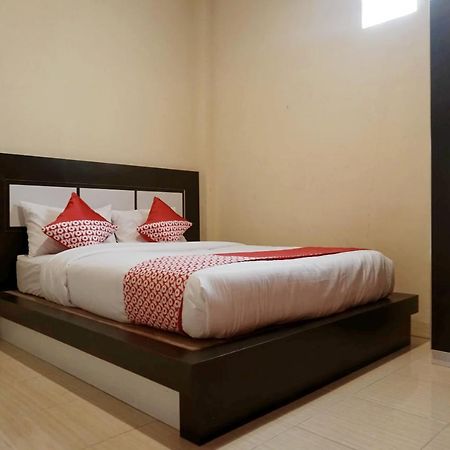 Oyo 1394 Rumaisa Homestay Syariah Pekanbaru Eksteriør bilde
