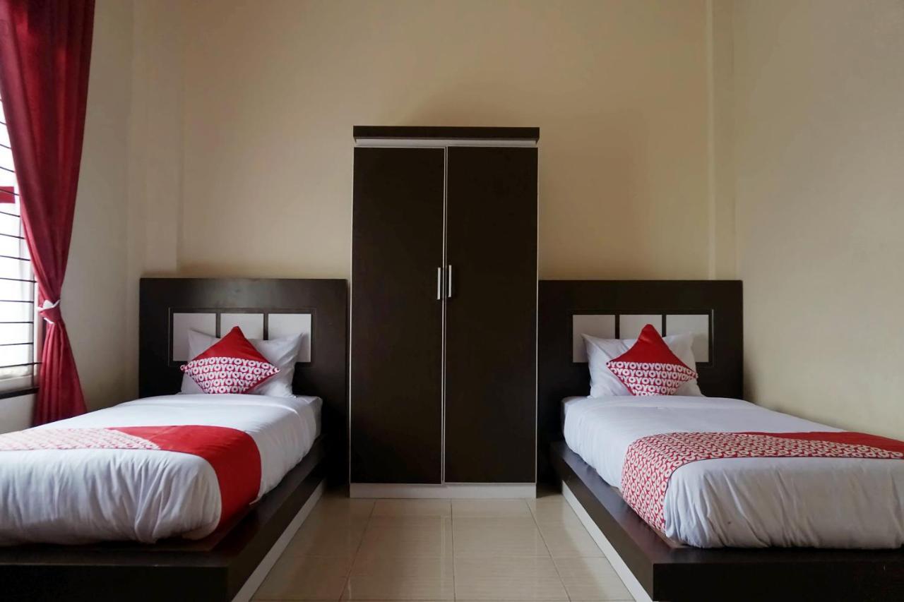 Oyo 1394 Rumaisa Homestay Syariah Pekanbaru Eksteriør bilde