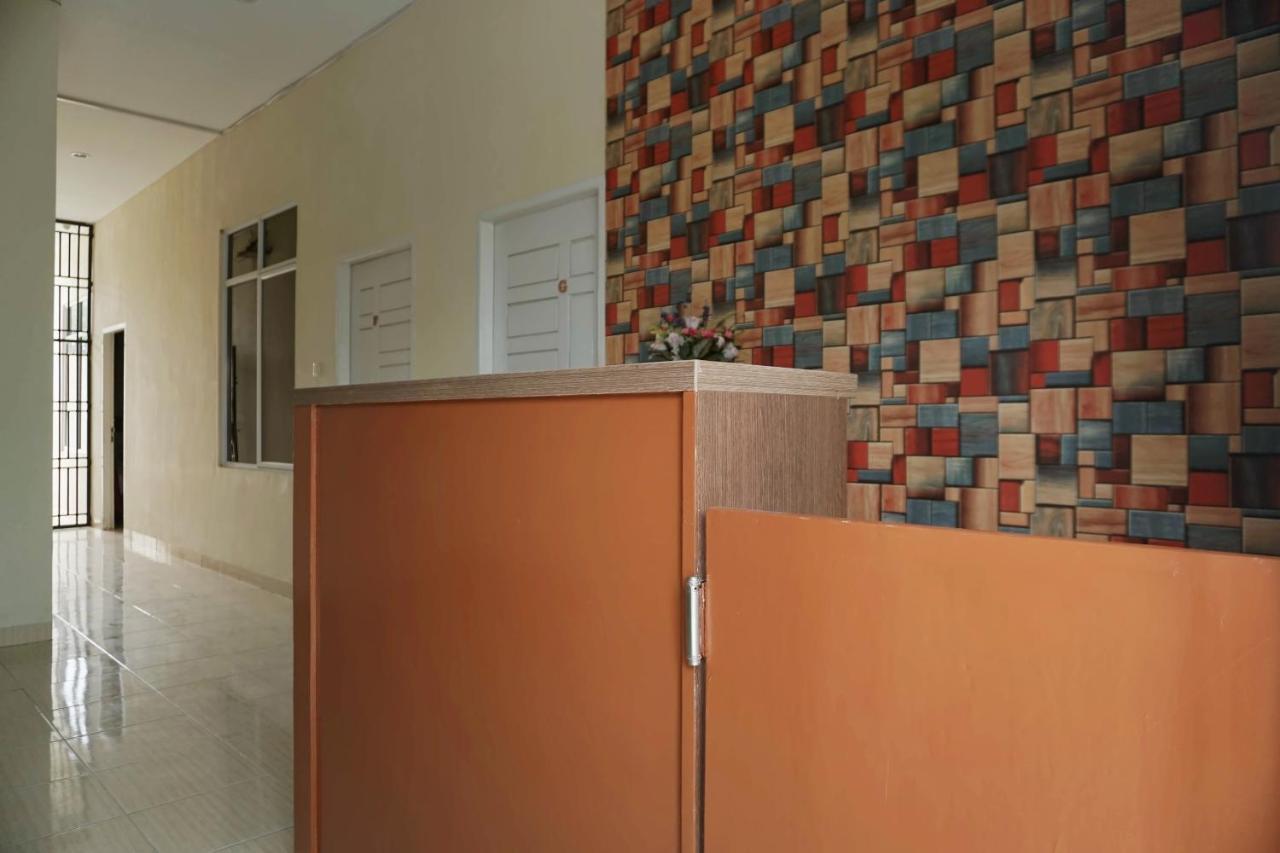 Oyo 1394 Rumaisa Homestay Syariah Pekanbaru Eksteriør bilde