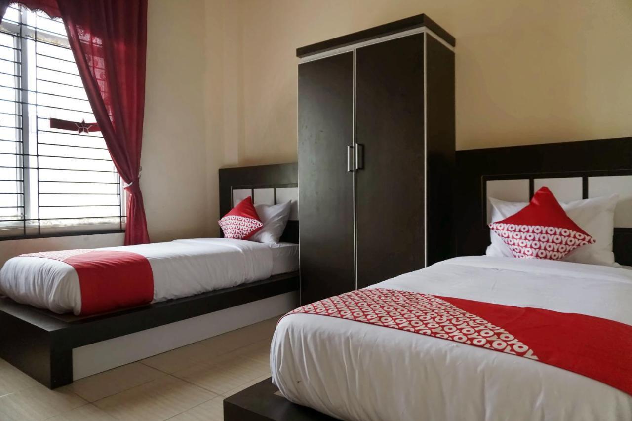 Oyo 1394 Rumaisa Homestay Syariah Pekanbaru Eksteriør bilde