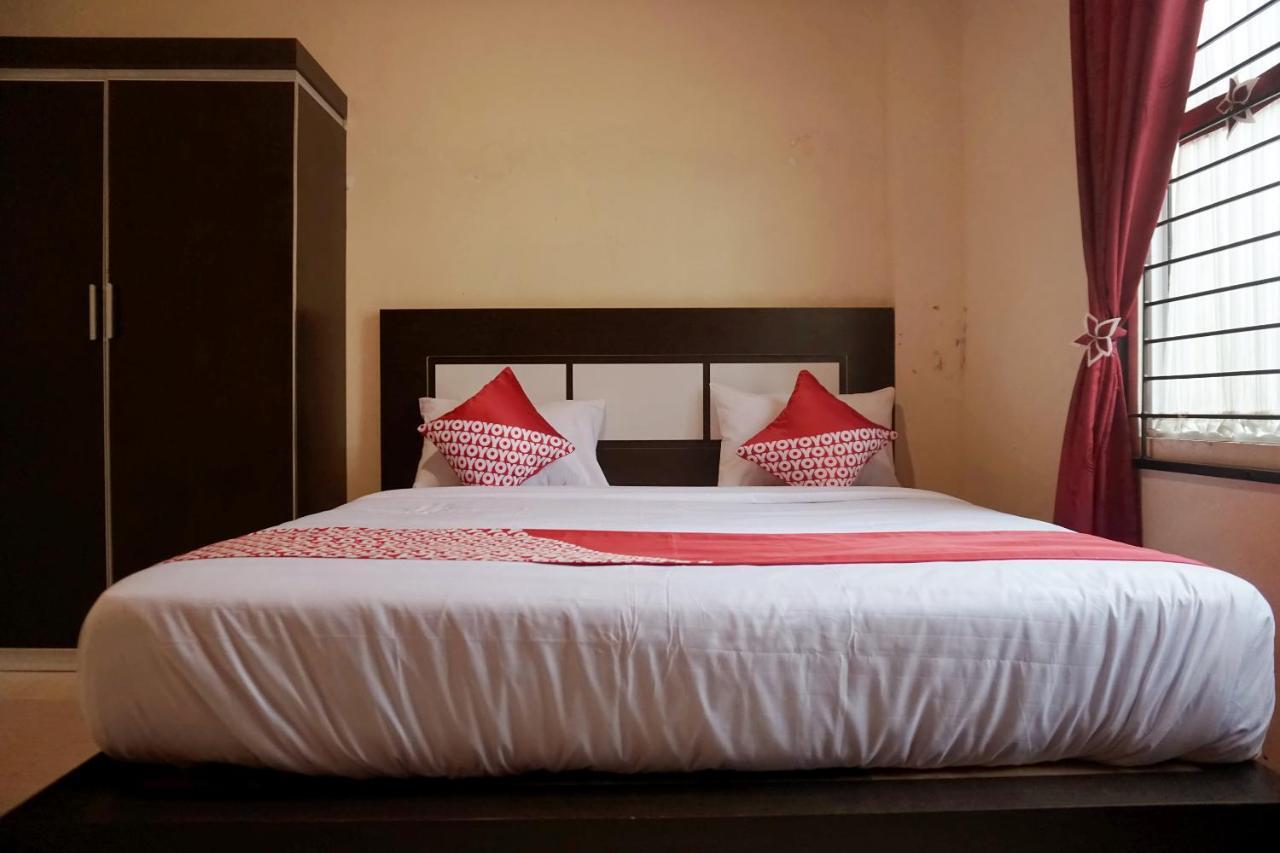 Oyo 1394 Rumaisa Homestay Syariah Pekanbaru Eksteriør bilde